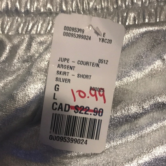 Silver mini skirt - Picture 3 of 4